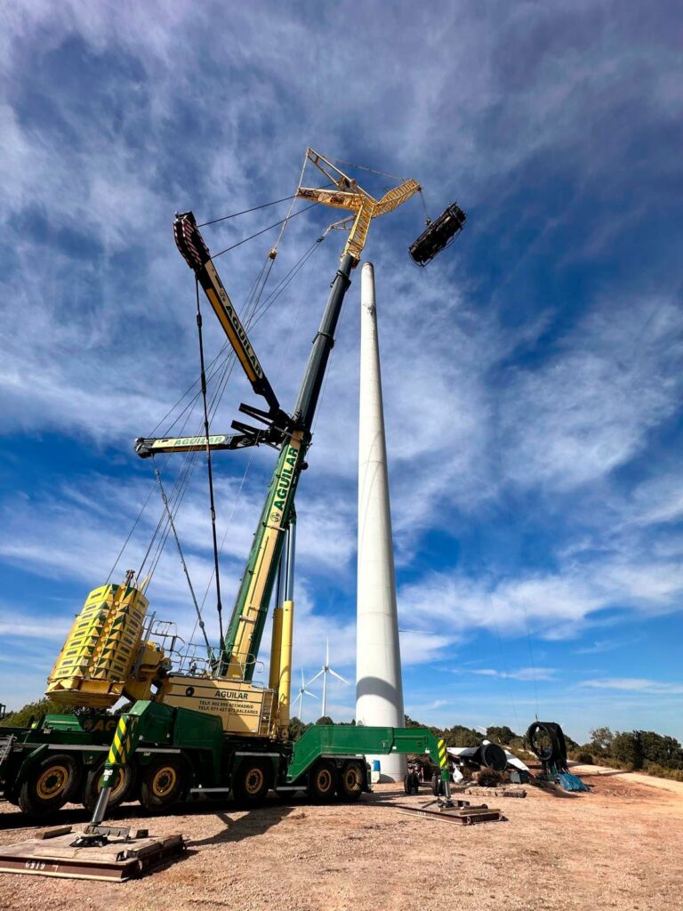 grúas sector eólico